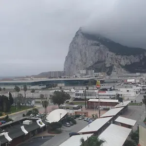 https://cosy-flat-for-comfy-stay-gib-rock-view-3.1costadelsol.com
