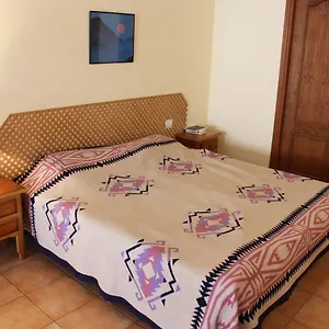 https://studio-anna-valle-gran-rey.in-canary-islands.com