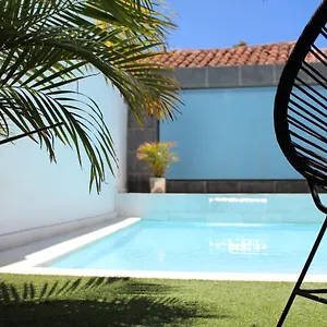 https://allureh-emblematic-lodging.in-canary-islands.com